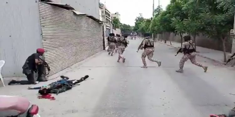 Pakistan: terrorists attempt to storm Stock Exchange compound