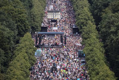 Demonstrations against “New Normal” in Berlin: The Storming of the Reichstag Building on 29 August, 2020