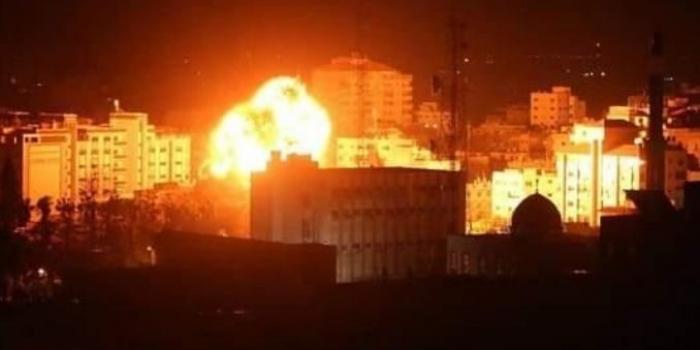 Gaza: Nazi warplanes launch airstrikes