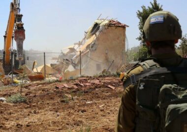 Hebron: Nazi Soldiers Demolish Foundation Of A Mosque, A Well