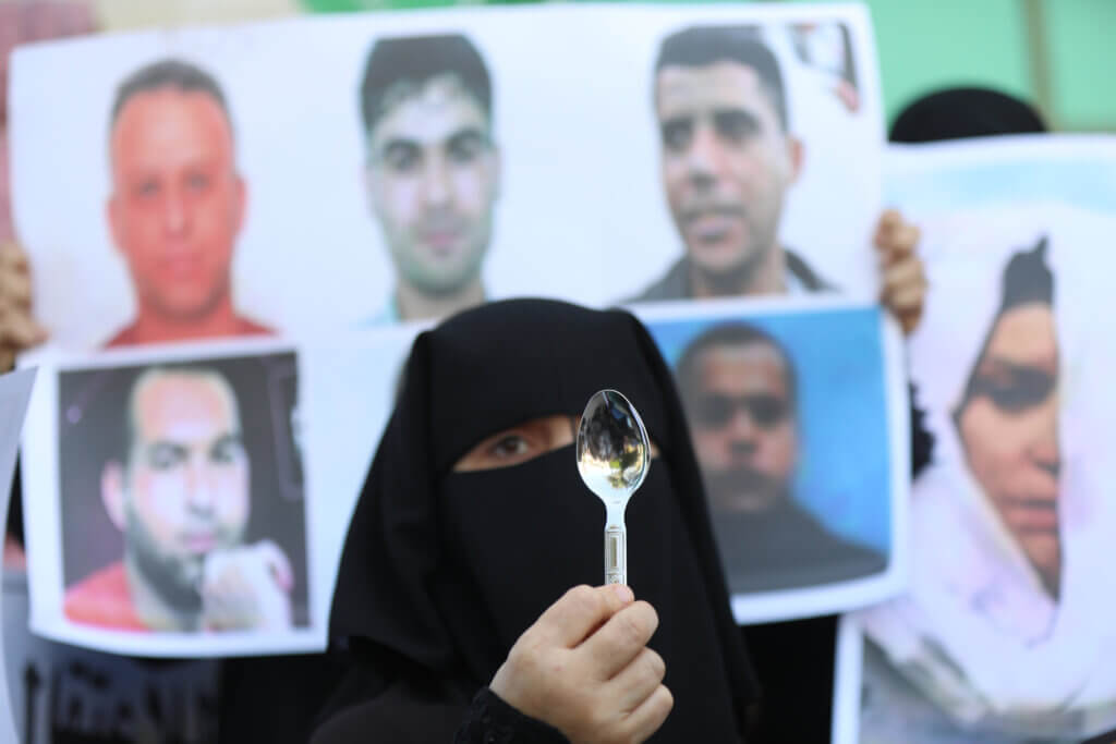 Palestine: Prisoners recaptured: lawyer visits denied, allegations of torture and mistreatment