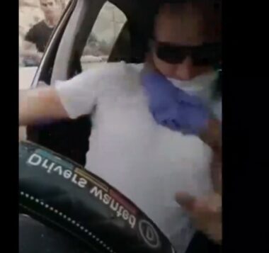 Nazi Police Abducts A Palestinian Listening To Music, Broadcasting Live On Social Media