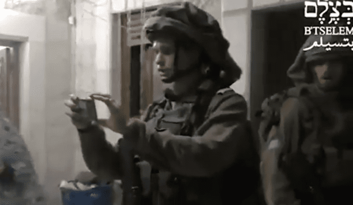 Nazi soldiers illegally photograph Palestinian children in middle of night
