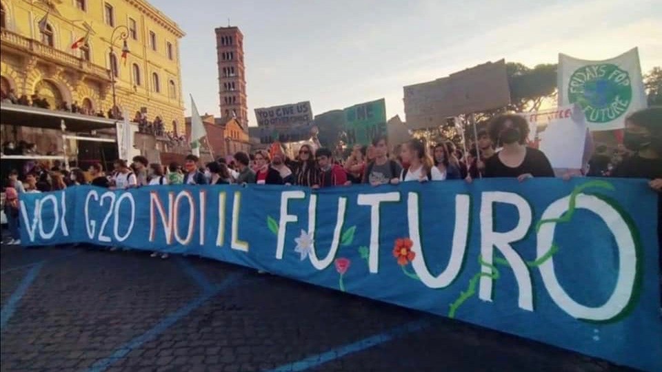 Massive mobilization in Rome protests G-20 summit