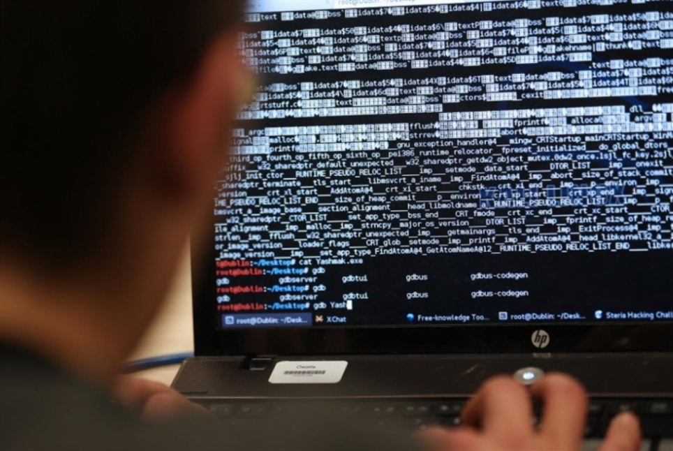 أصابوها بالشلّل التام… من هم المقرصنون الذين اخترقوا شركة إنترنت إسرائيلية كبرى؟