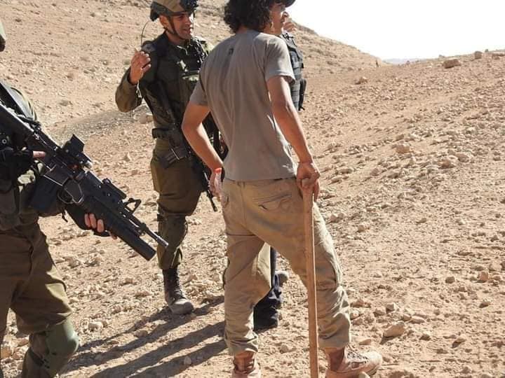 Hebron: Nazi Settlers Assault Three Palestinians, Including Two Women