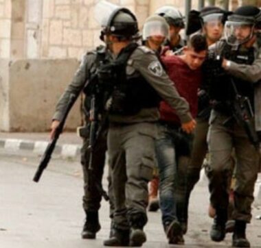 West Bank: Nazi Army Detains Twelve Palestinians