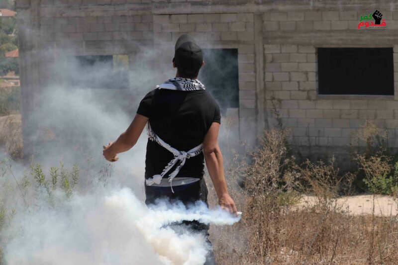 Nazi Soldiers Shoot, Injure Two, Suffocate Dozens at Weekly Kufur Qaddoum March