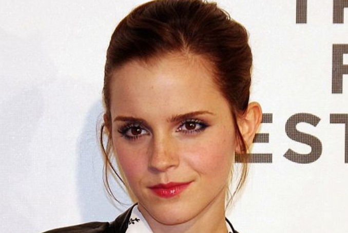 UK Actress Emma Watson Expresses Solidarity with Palestinian People