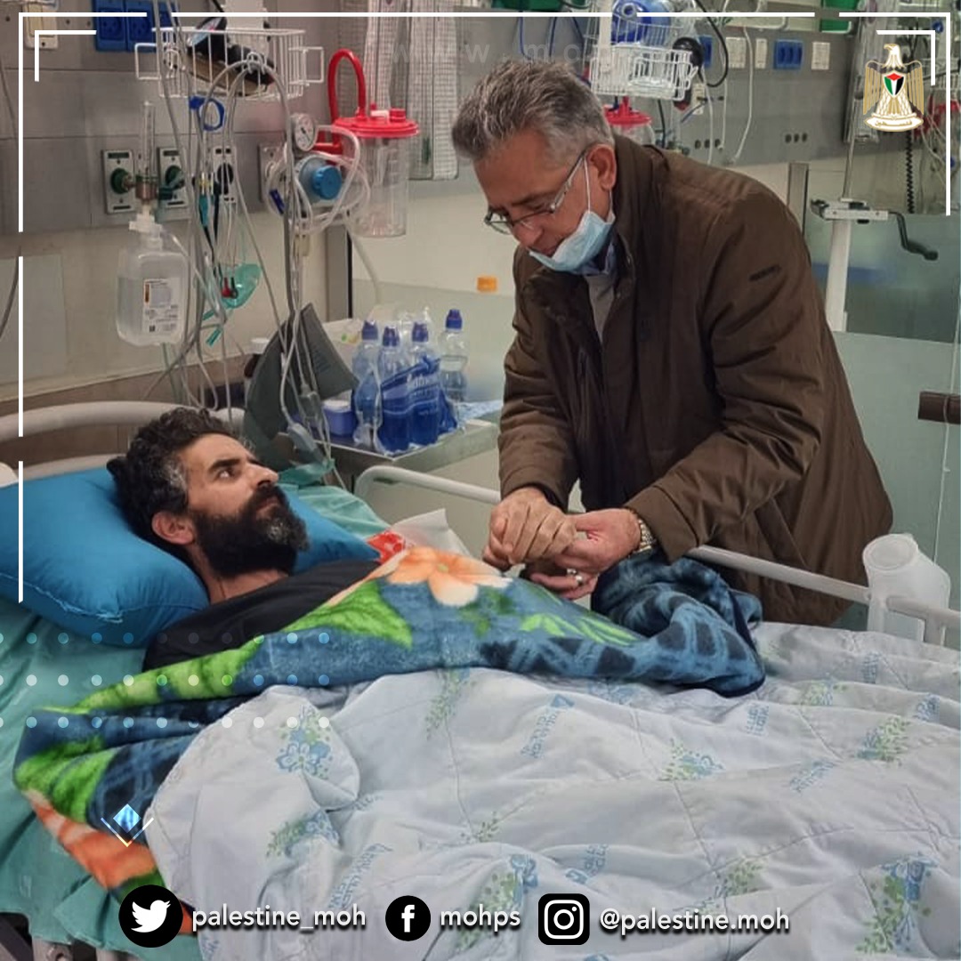 Ministry of Health: Hunger-Striking Prisoner Hisham Abu Hawwash in Critical Condition