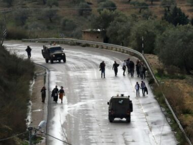 Nablus: Nazi Colonizers Invade Car Repair Facility