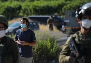 Salfit: Nazi Colonizers Attack Palestinian Family