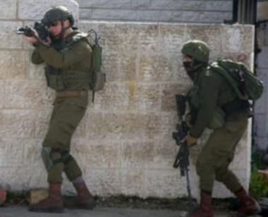 Nablus: Forces Shoot and Abduct a Young Man, Abduct Three Others