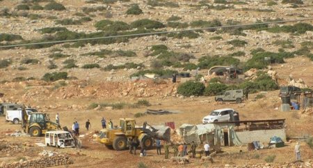 Jordan Valley: Soldiers Seize Farmers’ Caravas