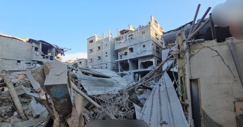 Gaza: 90 Killed, 100+ Wounded in Nazi Bombing of Residential Block