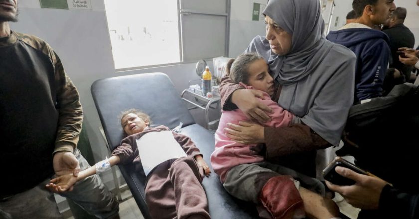 Nazi Army Are Besieging 3 Hospitals in North Gaza