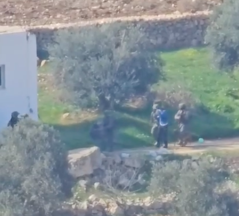 Hebron: Including a Wounded Young Man, Nazi Forces Abduct Dozens of Palestinians