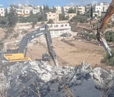Hebron: Nazi Army Demolishes House, Barn And Two Sheds